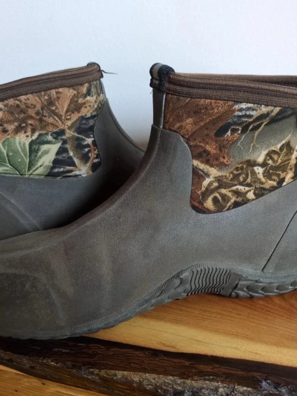 Cabelas Muck Boot Company Ankle Boots Women's Size 12 Waterproof Camo Shoes